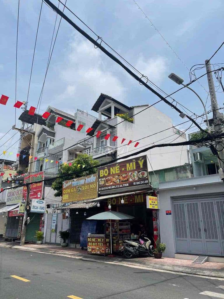 Mặt tiền phố ẩm thực CXPL B. DT: 4x21m Trệt 1 lửng Giá: 12.9tỷ - Ảnh 2