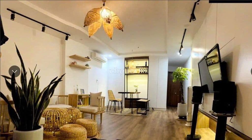 Xigrand Cuort ,Quận 10 , 1PN, 1WC ( Sổ Hồng ) Gía 5,3 tỷ