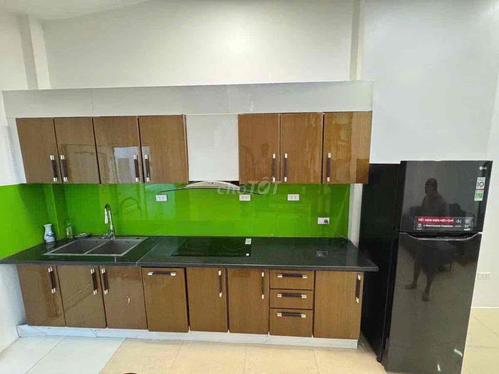 Nhà đẹp 7 tầng phố Thịnh Hào giá rẻ bất ngờ - Ảnh 2