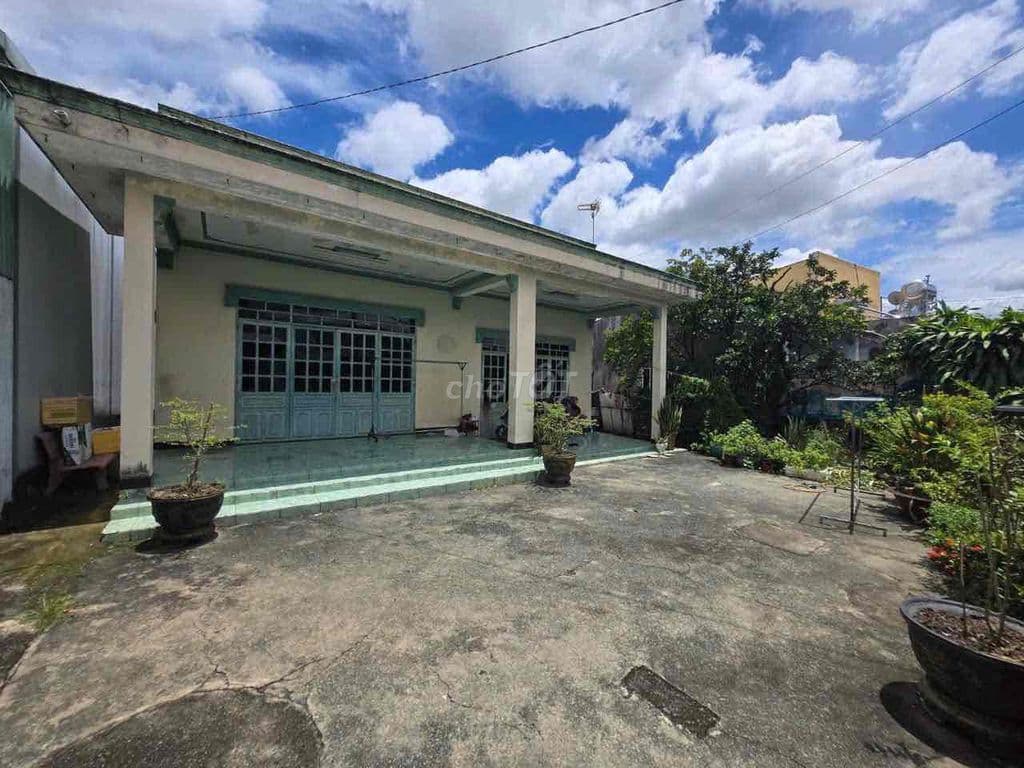 NHÀ VƯỜN NGUYỄN XIỄN. Ngang 14x20 . 12Tỷ