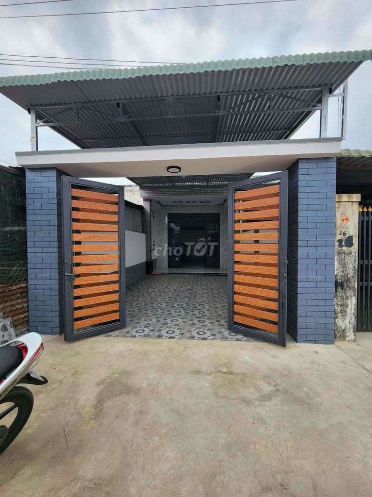 Bán nhà cấp 4 sổ hồng riêng, dt 85m2 ngay KDC Gia Hòa giá 730triệu