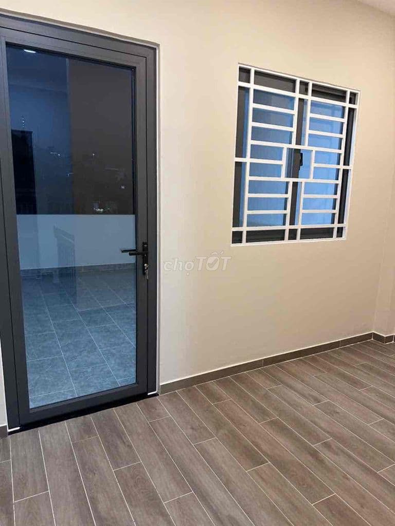 Nhà mới xây kiên cố cứng cáp ngay khu Nguyễn Văn Trỗi hot nhất Sài Gòn - Ảnh 3