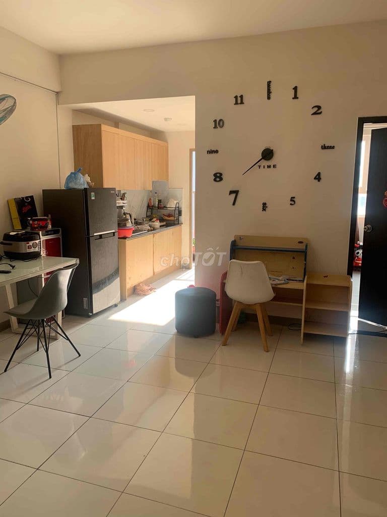 Chính Chủ Bán nhà 63m2 2PN 2WC Chung cư sky 9 giá tốt 3tỷ 350 View Cao