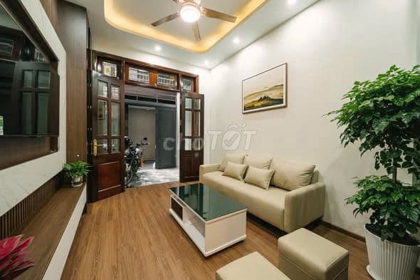 bán nhà 6 phòng ngủ đường Nguyễn Đình Hoàn - Ảnh 3
