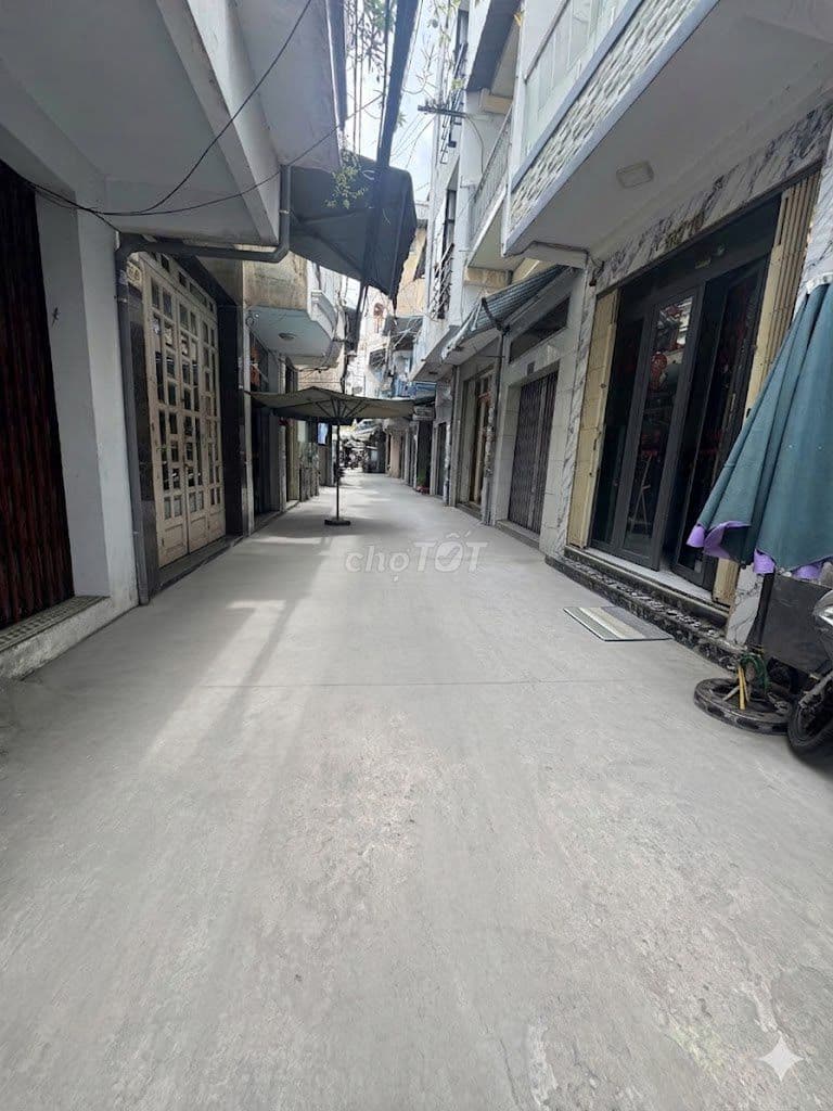 VỊ TRÍ HIẾM- NHÀ 4 TẦNG Ở LIỀN- TRẦN BÌNH TRỌNG Q5- HẺM 4M AN NINH - Ảnh 2