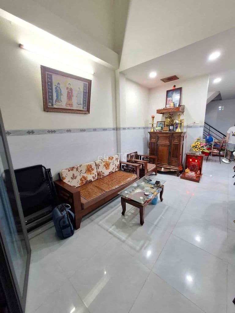 Nhà gần co.opmart Phú Lâm, 64m2, 3 pn, nhỉnh 6 tỷ - Ảnh 2