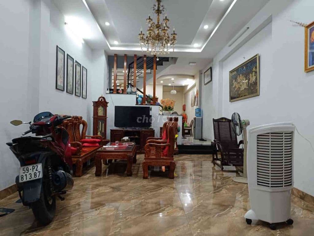 BÁN NHÀ LÊ VĂN QUỚI - 70M2 - 4 TẦNG - HẺM XE HƠI 7 CHỖ - GIÁ 7,4 TỶ
