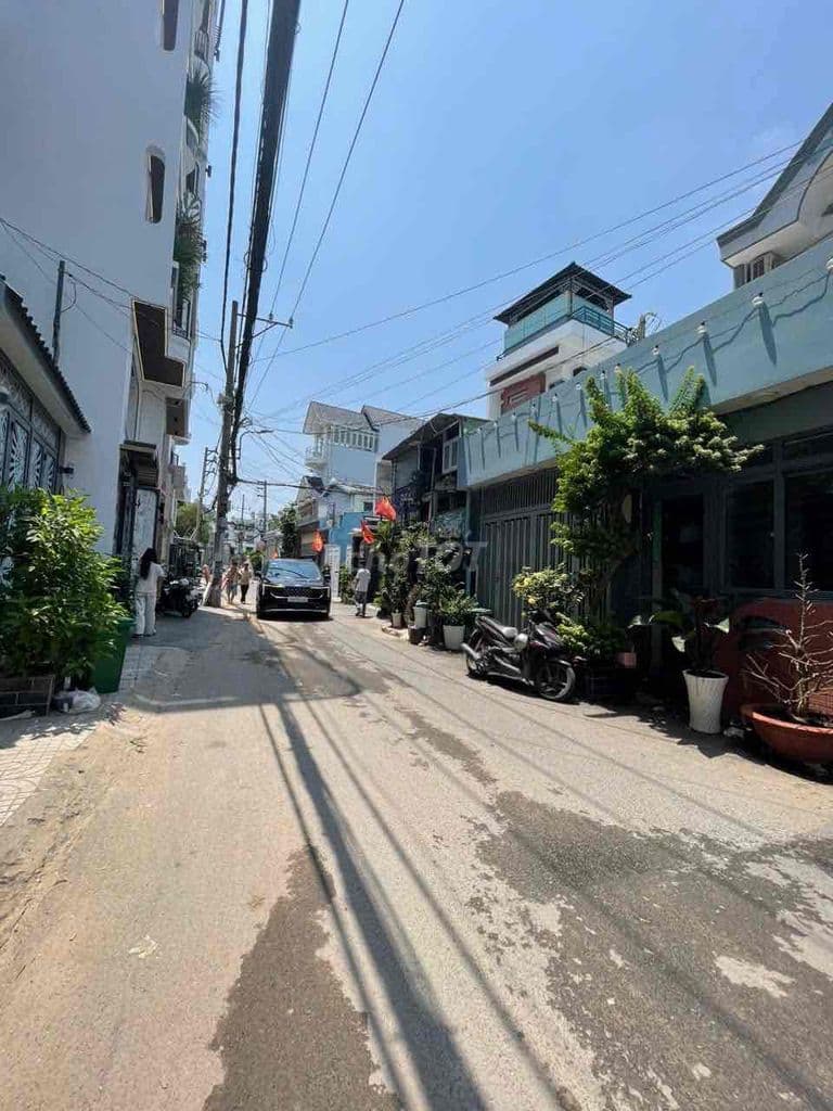 ĐẤT BÁN GẦN THỐNG NHẤT - 4m x 14m - XD 3 TẦNG - HXH sát - 4 TỶ 450