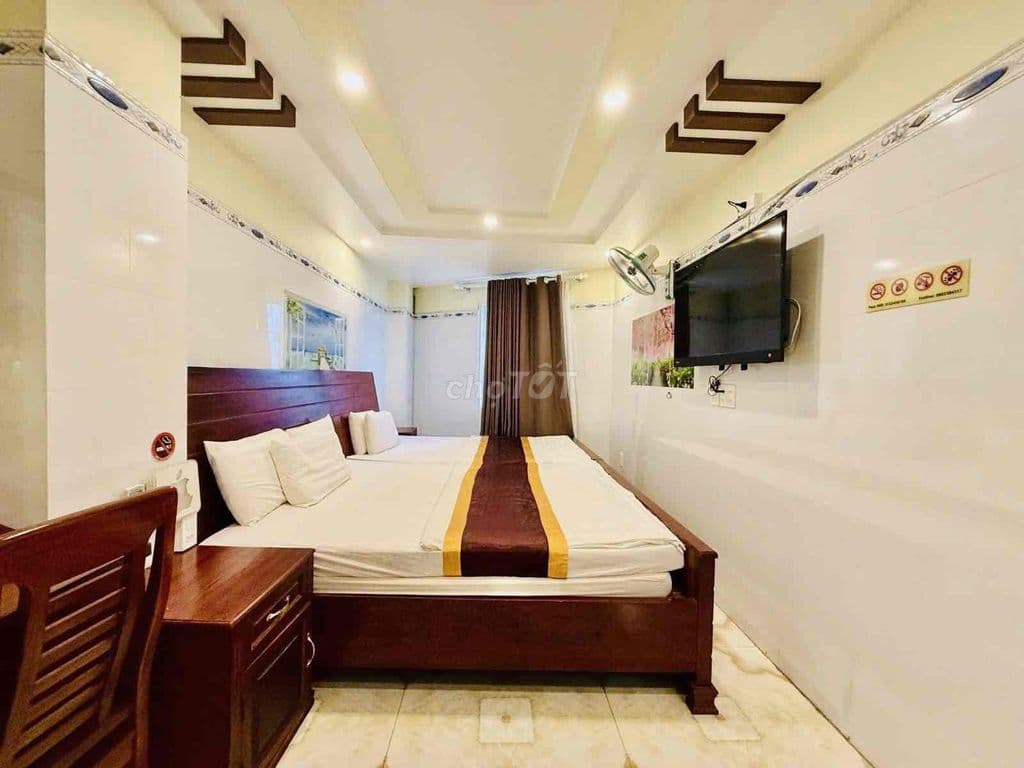 Dòng tiền 200tr/tháng 180m2(12x15) 5 tầng ngay cụm ngân hàng bàu cát - Ảnh 2