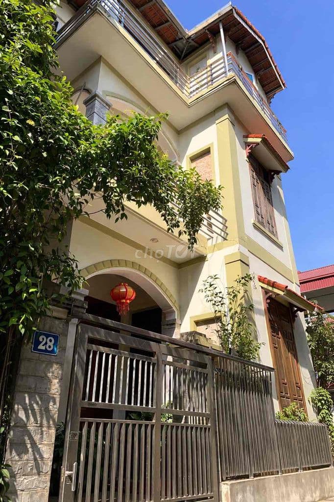 Bán đất tặng nhà đẹp như mới tại Bát Tràng, Gia Lâm