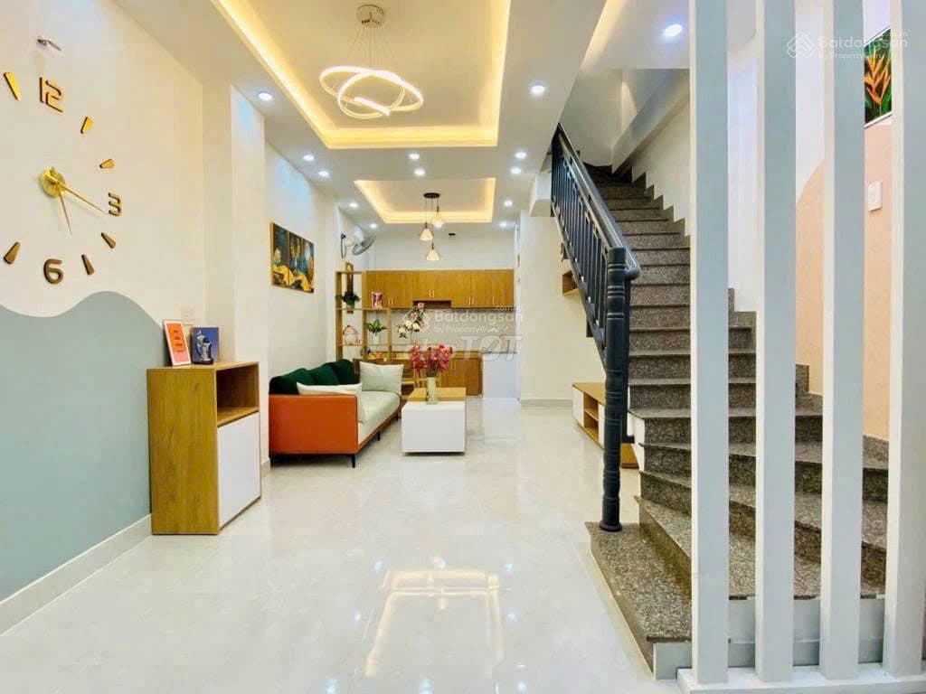 Bán gấp nhà 2 lầu 40m2 Đường số 36 Linh Đông Thủ Đức Giá 2Tỷ350 SHR