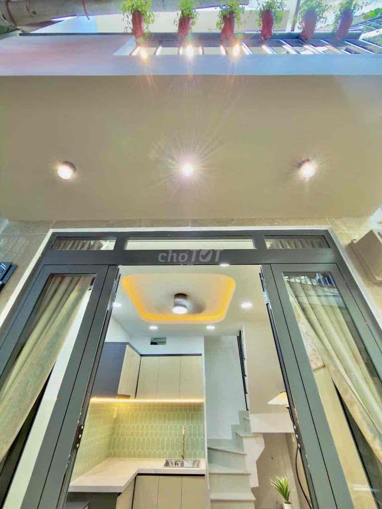 nhà mới mini dọn vào ở ngay (3,2x5 m2)