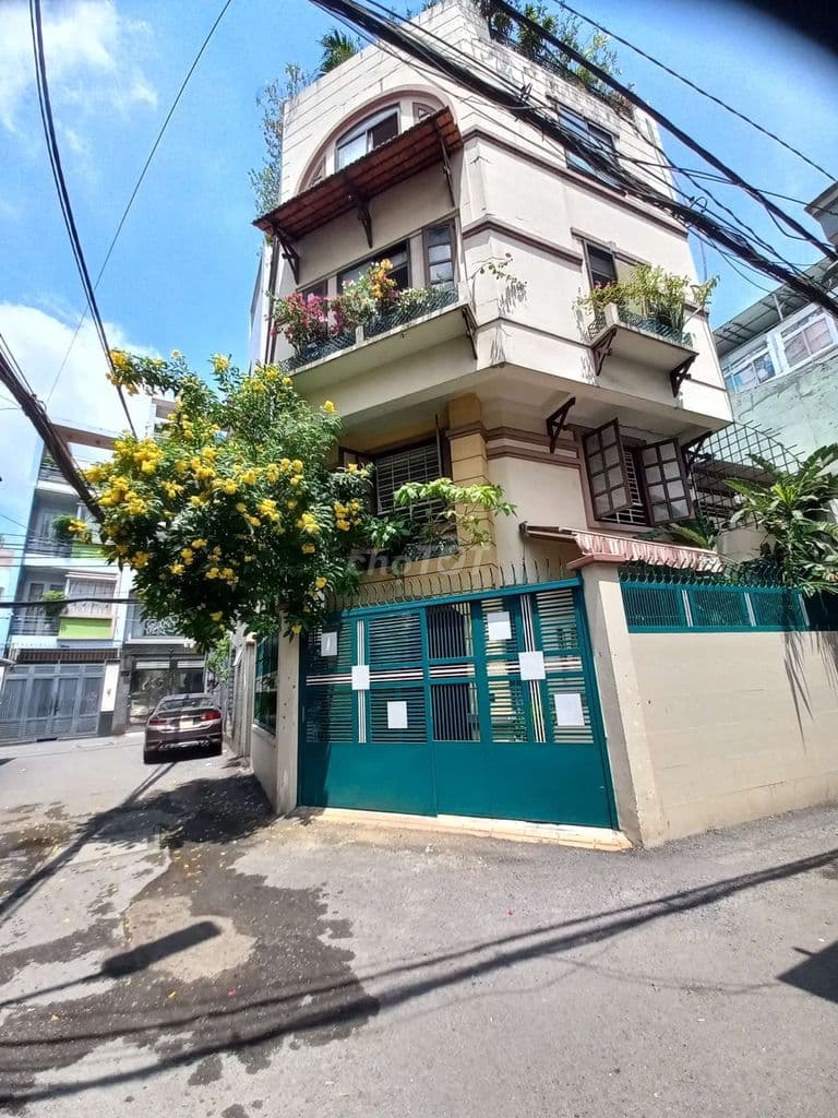 Nhà Hẻm Xe hơi CHDV dòng tiền 250tr /Tháng sát quận 1 Gần Chợ Bà Chiểu