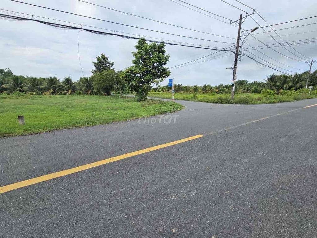 647m2(16x40) ngay VLXD Lộc Phát, mặt tiền 390, đúng giá 1 tỷ 9. - Ảnh 2