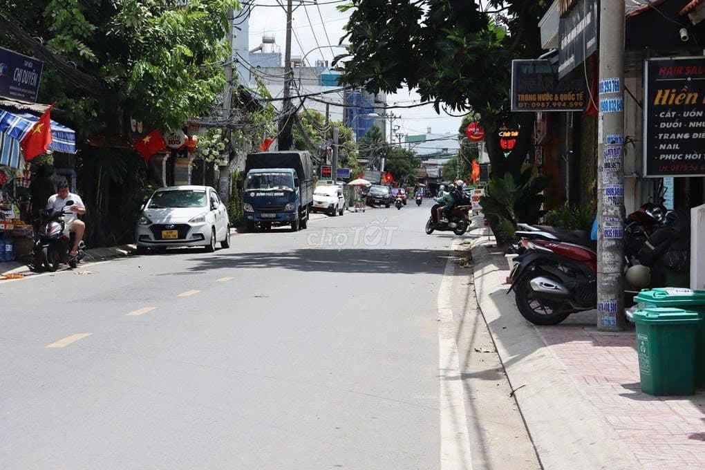 NHÀ ĐẸP 4 TẦNG NGAY CHỢ HIỆP BÌNH - ĐƯỜNG 7M KHU NHÀ ĐỒNG BỘ ĐẸP. - Ảnh 2
