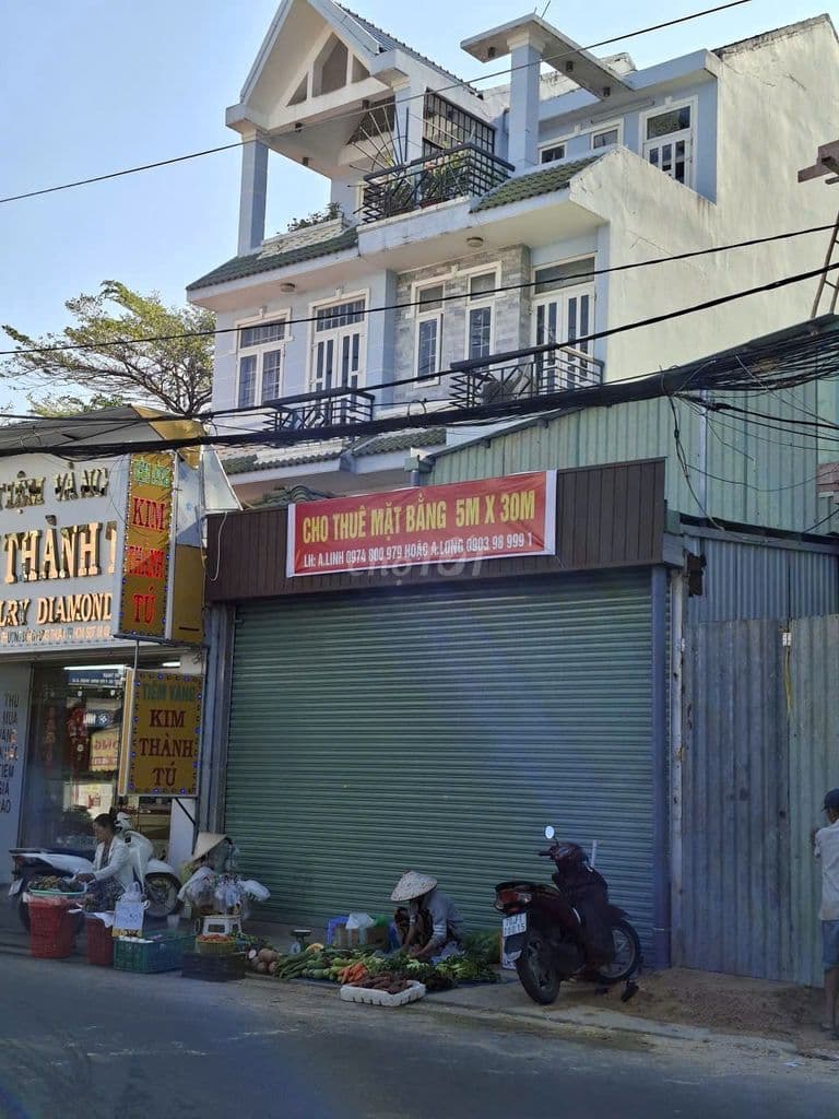 Nhà MT 102 Đông Hưng Thuận 2, 136,17 mét vuông, ngay chợ Cây Sộp. - Ảnh 2