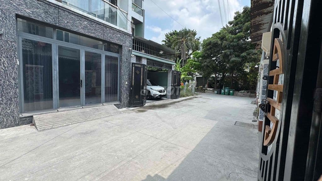 nhà Hẻm Xe hơi 7M thông Ra chợ Thạnh Xuân 5PHút đi bộ