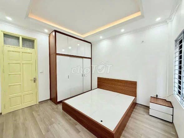 Bán nhà khu vực Đền Lừ 42m2 5 tầng ô tô đỗ gần - Ảnh 3