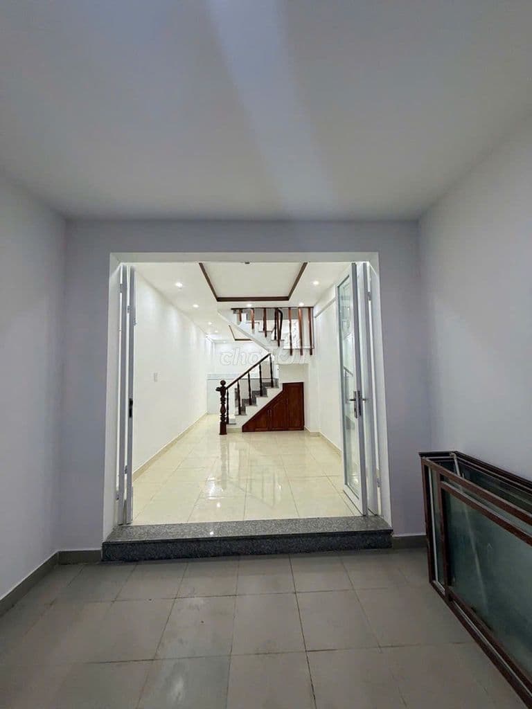 Nhà 2 tầng Đường Lê Văn Việt, Hiệp Phú, Quận 9, Ô TÔ ĐẬU CỬA 1/XẸT