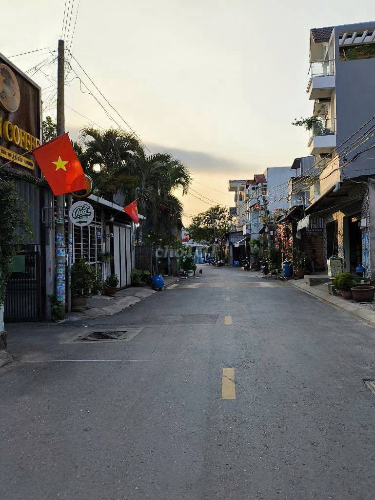 🏡 NHÀ MỚI 3 TẦNG – HẺM XE TẢI TRÁNH – LONG TRƯỜNG TP HCM 🏡