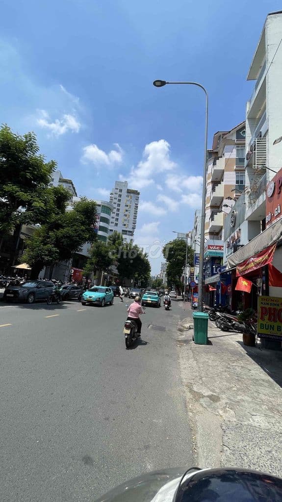 Nhà Bán hẻm xe hơi, Linh Xuân, Thủ Đức, ngang 5, 100m2, góc 2 mặt tien