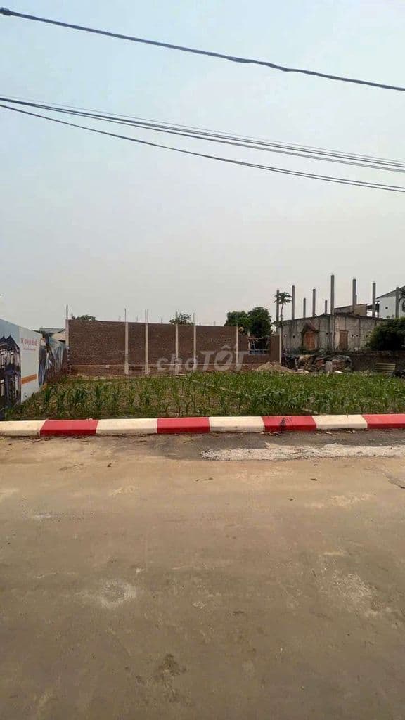 Làm nhà thiếu tiền cần ra đi mảnh đất này