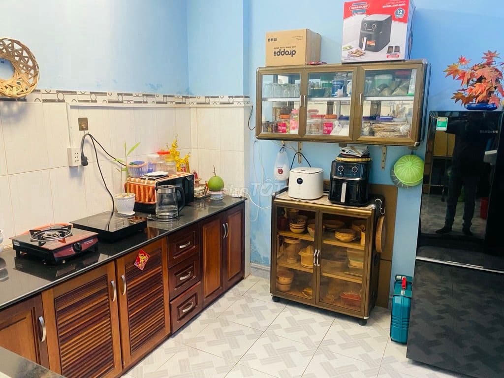 BÁN NHÀ MẶT TIỀN ĐƯỜNG XE HƠI NGAY CHỢ HIỆP PHÚ