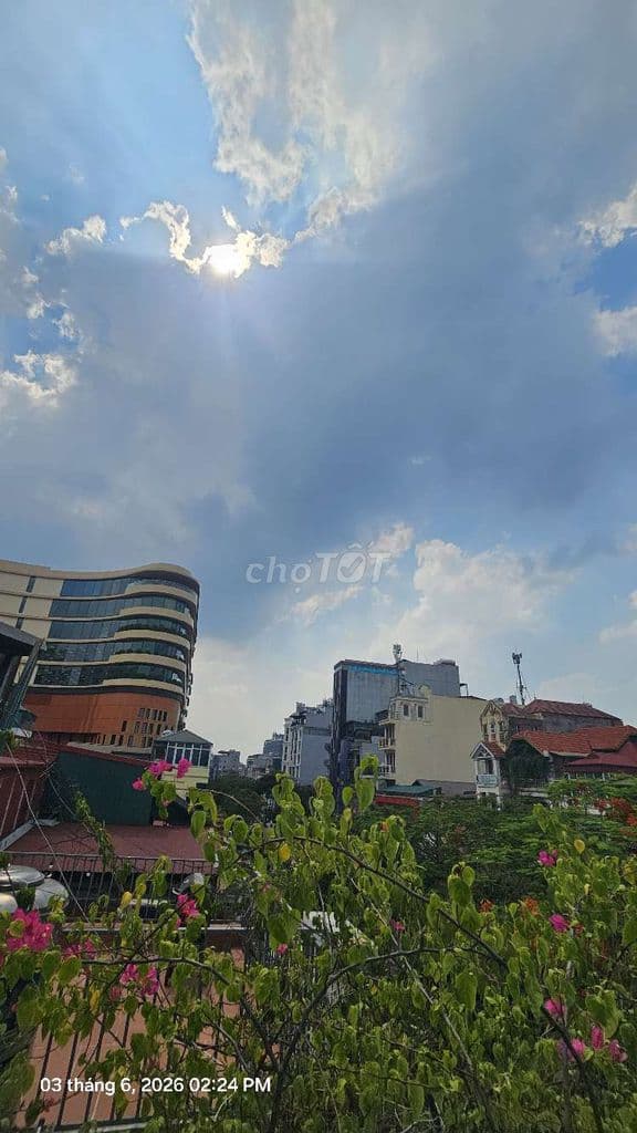 Chính chủ gửi bán Biệt thự mặt phố Nguyễn Thái Học - Ảnh 2