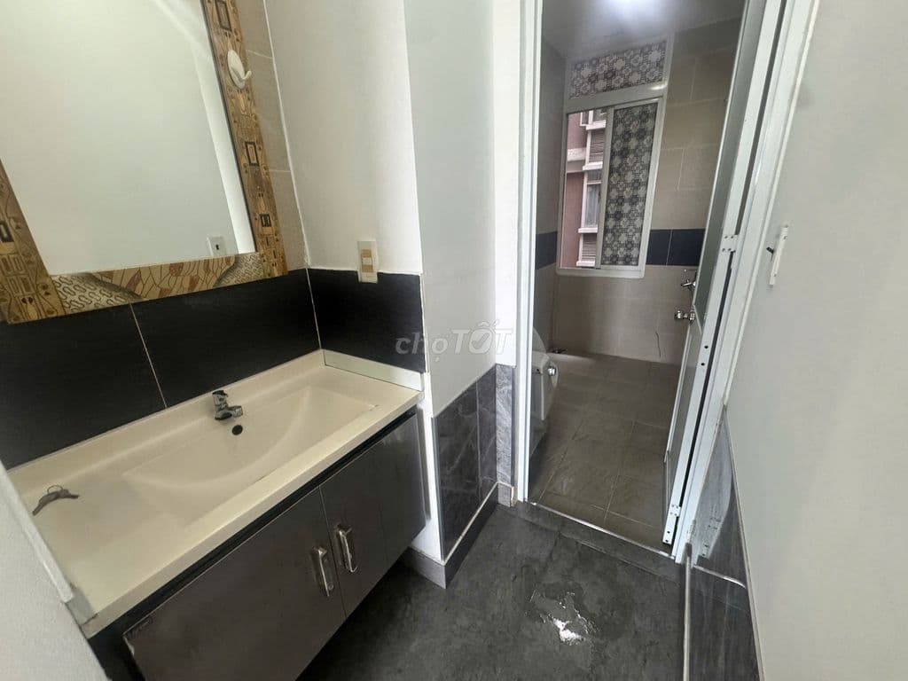 C/C THUẬN VIỆT, Q.11 121M2(3PN) GIÁ 7,8 TỶ. - Ảnh 2