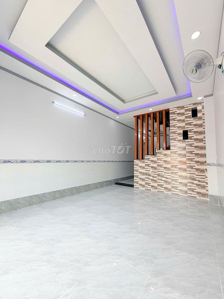 CHÍNH CHỦ GỬI EM THÍA NHÀ 4x14m SHR 650 TRIỆU - 1 TRỆT 1 LẦU 2PN 2WC - Ảnh 3