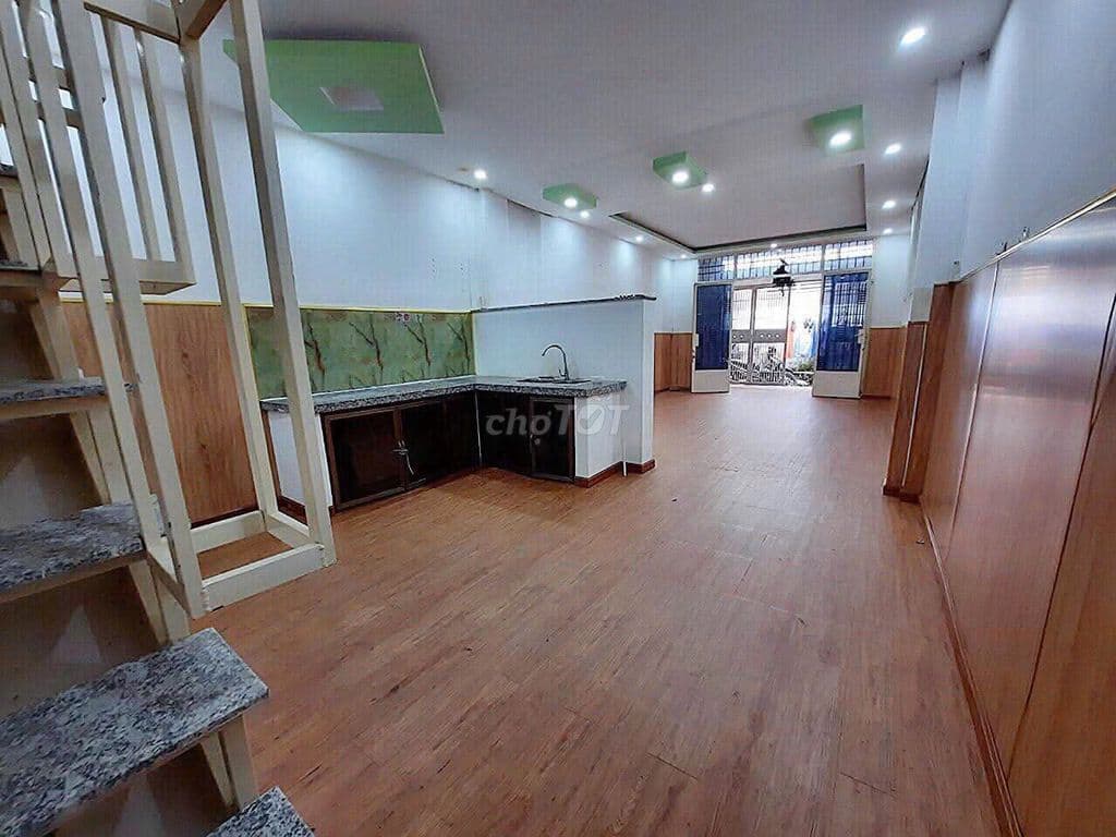 Cần bán nhanh nhà 2 tầng Nguyễn Sơn 51m2 - 4.3 Tỷ