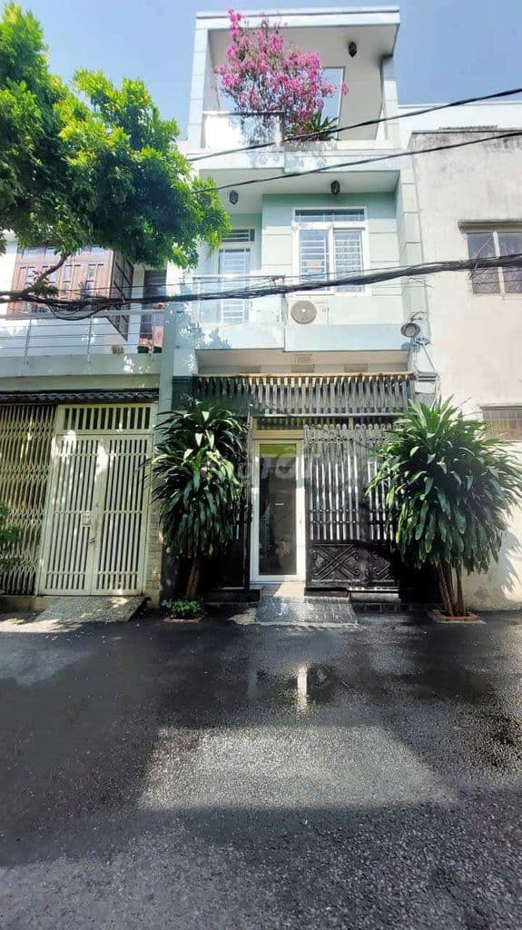 NHÀ BÁN VỊ TRÍ TUYỆT ĐẸP GÒ VẤP