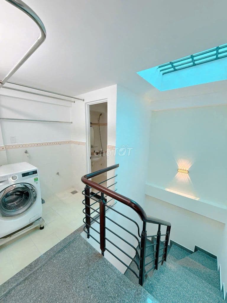 🔥 NHÀ GÓC 2 MẶT TIỀN VỊ TRÍ CỰC ĐẸP NGAY TRUNG TÂM QUẬN 7 🔥 - Ảnh 2