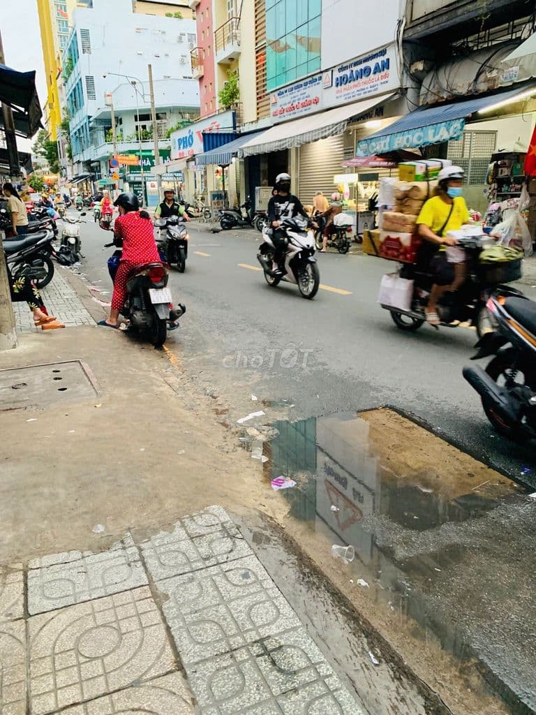 NHÀ ĐẸP CĂN GÓC SÁT MT AN DƯƠNG VƯƠNG Q5, 4 TẦNG 7PN, CHO THUÊ GIÁ CAO - Ảnh 2