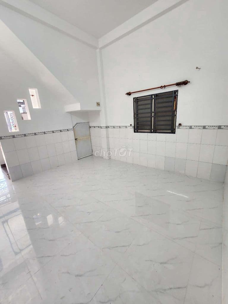 HIẾM!!! BÁN NHÀ Q12 - 3 TẦNG - Ô TÔ NGỦ NHÀ - 66m² - 4 tỷ xíu - Ảnh 3