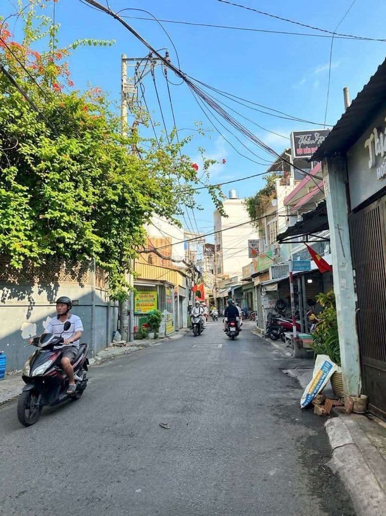 Chủ gấp giảm mạnh Nhà 60m2 Ở & Kinh Doanh.