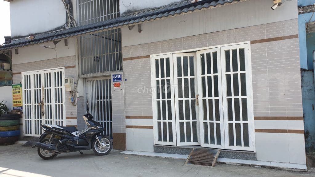 Bán dãy trọ DT 9m*20m, gồm 10P, gần ngã 4 Giếng Nước (QL22) Hóc Môn - Ảnh 2