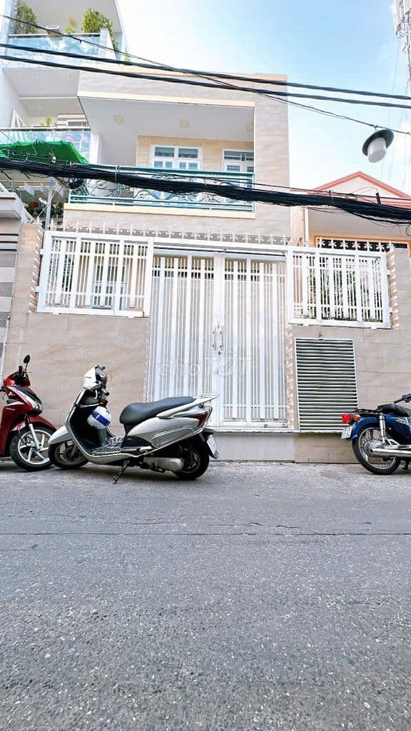 Cơ hội để sở hữu ngôi nhà kề bên trung tâm Q1, cạnh bến Bạch Đằng