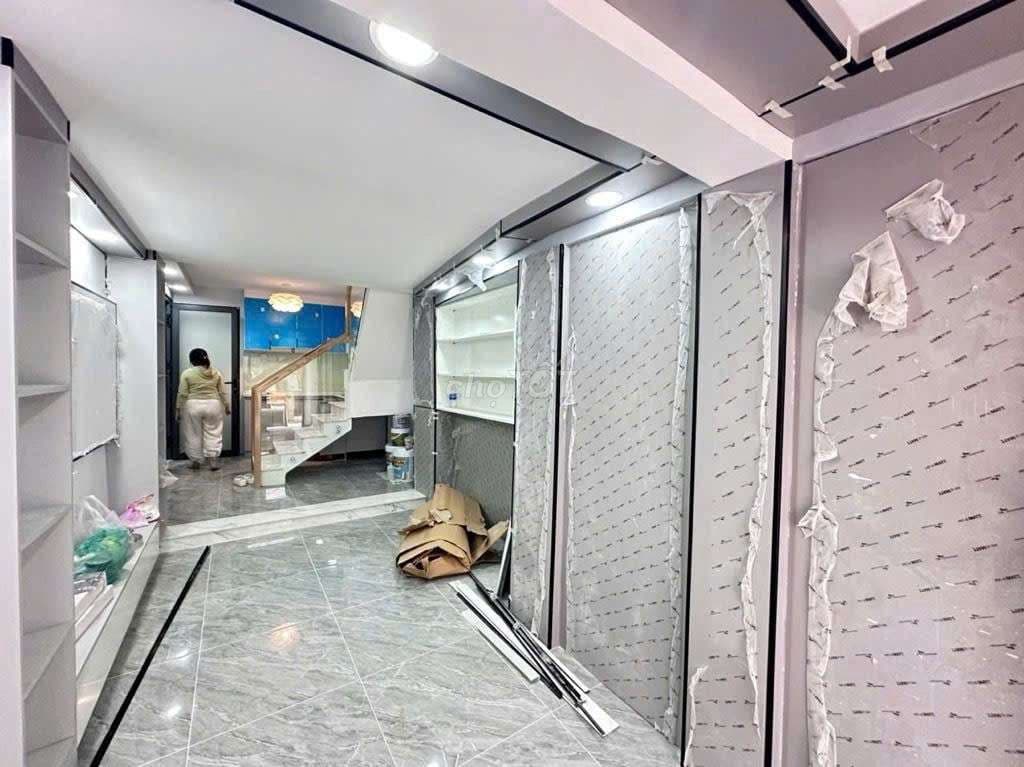 BÁN NHÀ NGUYỄN CÔNG TRỨ QUẬN 1 CHỈ 4 TỶ 8 VÀO Ở NGAY - Ảnh 2