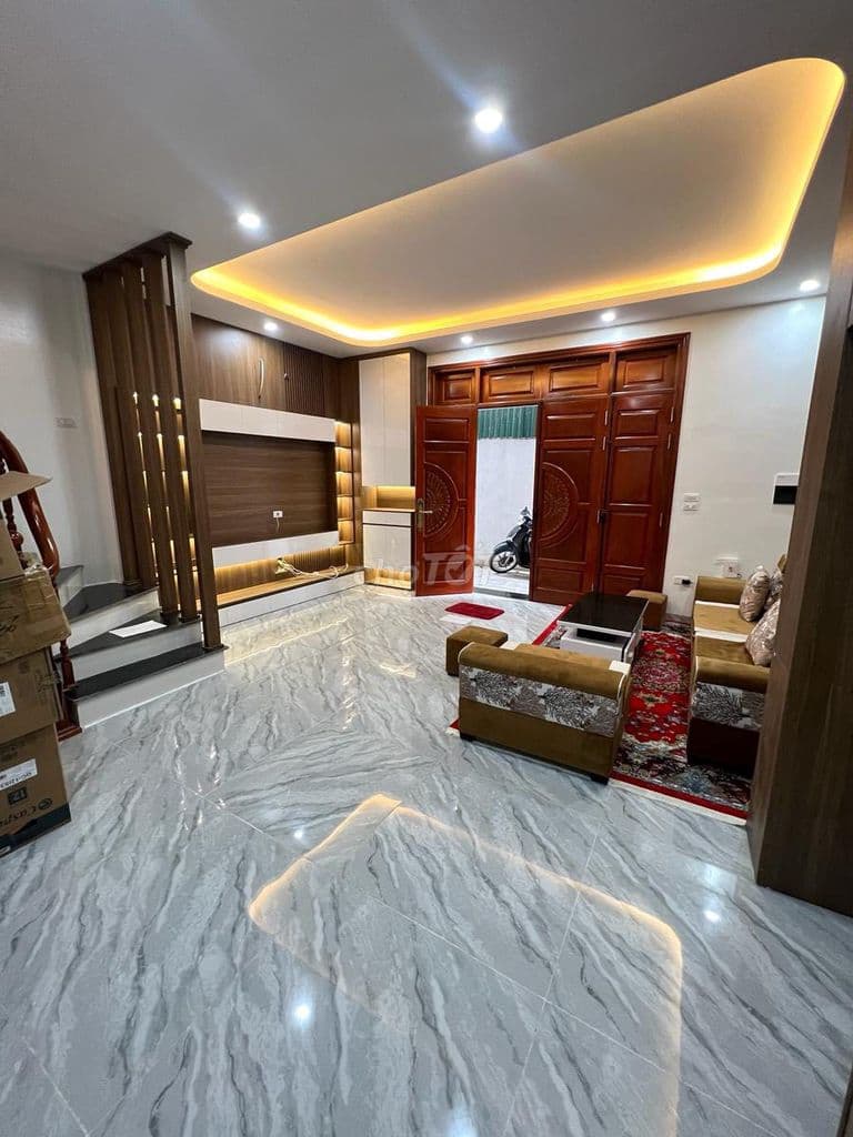 Bán Gấp Nhà Phố Tôn Đức Thắng - Đống Đa 50m² x 5T Ngõ Ô Tô Giá 8.2 Tỷ