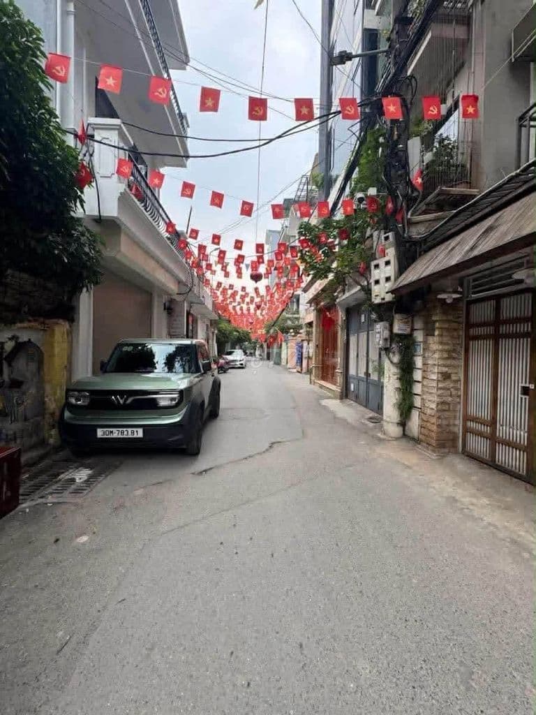 bán nhà lô góc Cầu Giấy đẹp