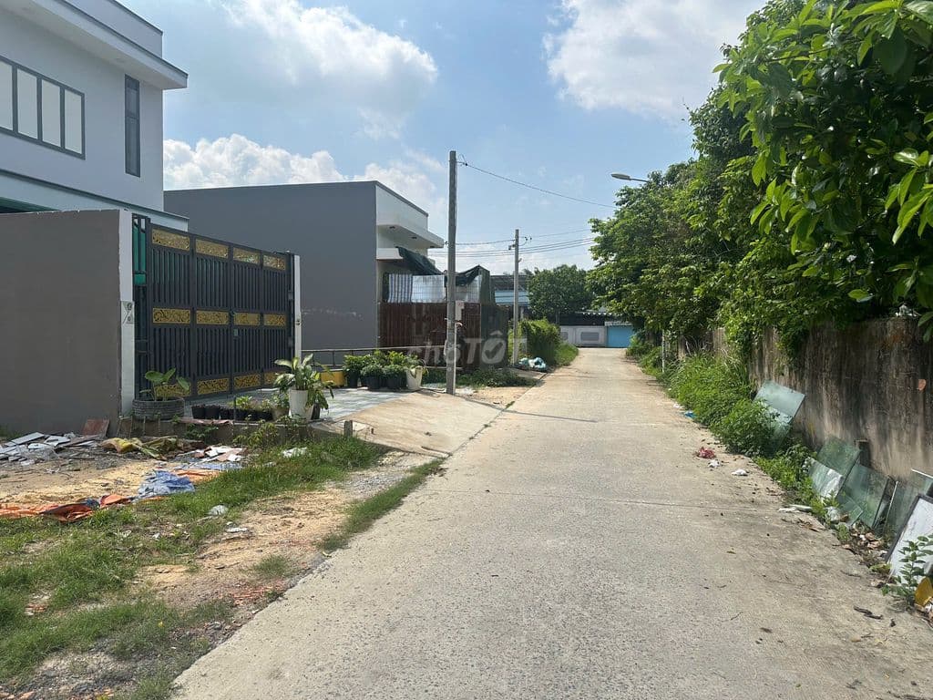 100m2 Đất Củ Chi, đường rộng rãi, dân cư đông, sổ hồng riêng chỉ 700tr - Ảnh 2