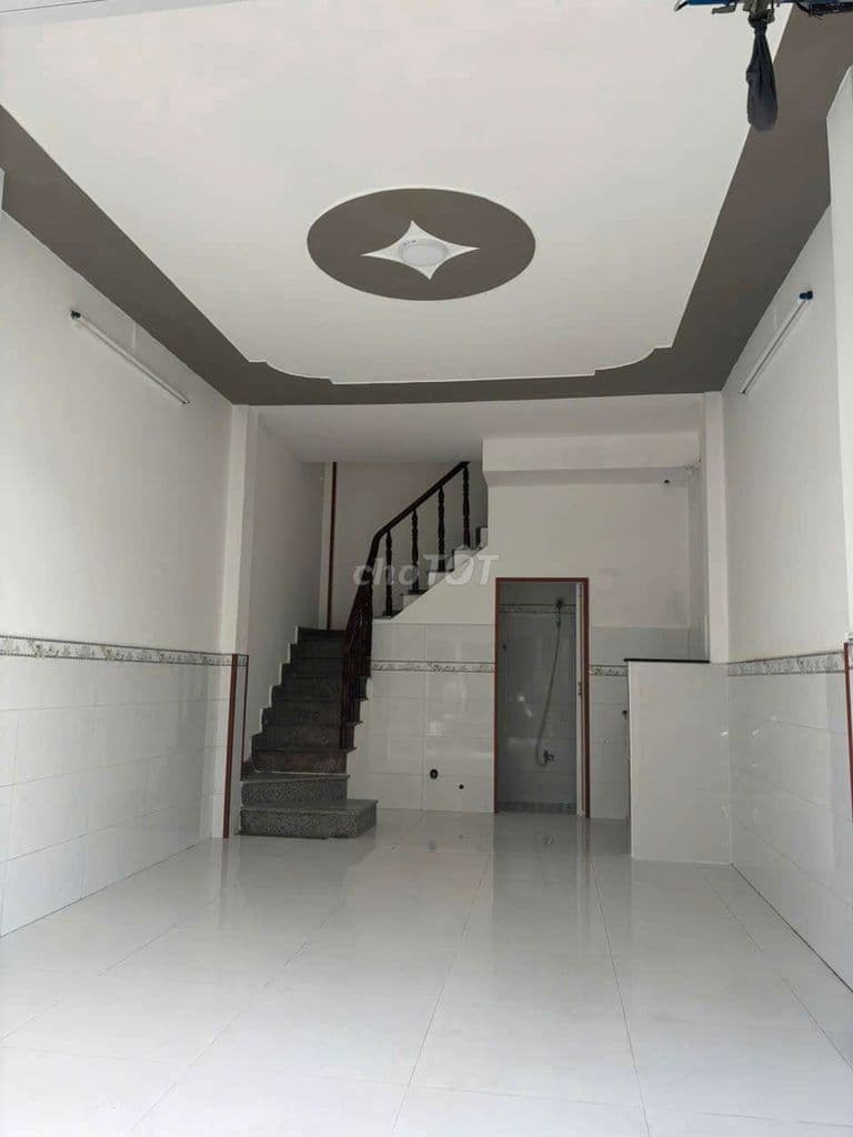 Nhà 1 lầu gần chợ Liên ấp 1.2.3. Vĩnh lộc b - Ảnh 2