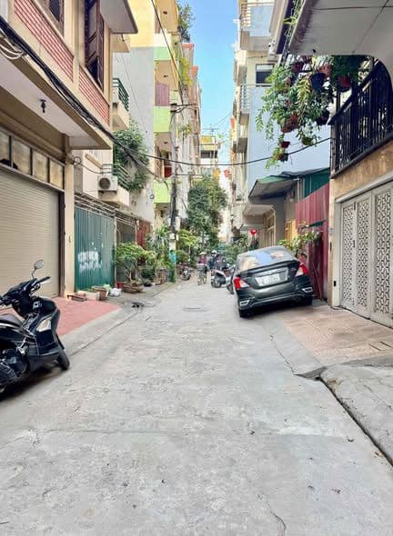 bán nhà 5 tầng Nguyễn Ngọc Vũ giảm giá