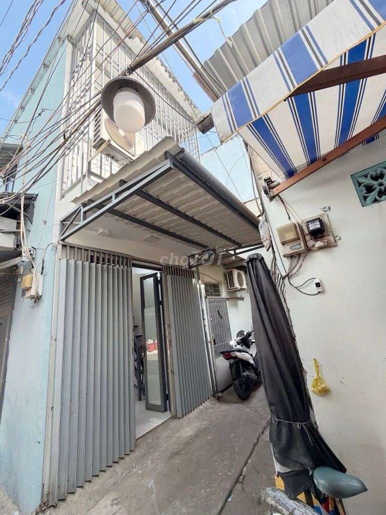 Nhà hẻm xe hơi thông Huỳnh Văn Chính, Tân Phú,3 tầng,15m2,SHR ko LG