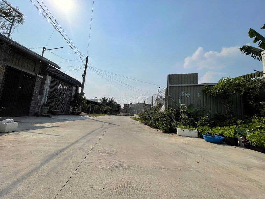 CHÚ 4 CẦN BÁN GẤP LÔ ĐẤT ĐẸP 160M2 - CHỢ PHƯỚC THẠNH GIÁ 590TR SỔ HỒNG - Ảnh 2