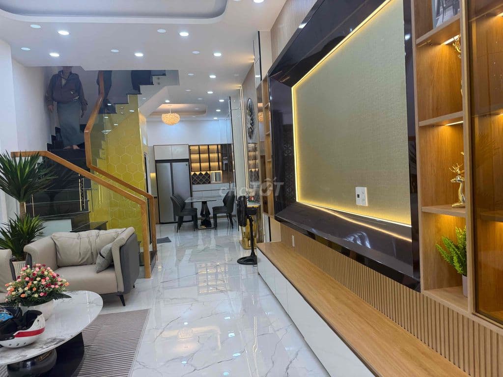 NHÀ MỚI ĐẸP LUNG LINH, NỘI THẤT CAO CẤP, HẺM XE HƠI; NGANG HIẾM 4M - Ảnh 3