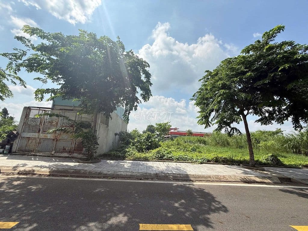 Bán đất tặng nhà , giá chỉ 1,6 tỷ sang tên trong ngày - Ảnh 2