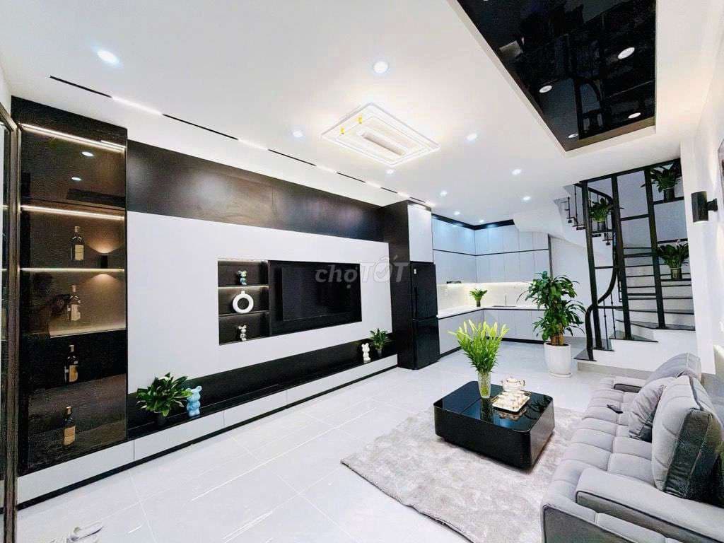 BÁN NHÀ PHỐ THÁI THỊNH DT 38M 4 TẦNG 3 NGỦ NGÕ NÔNG