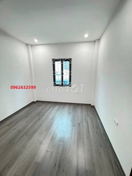 bán nhà 3 tầng Thọ Am gần ô tô tránh